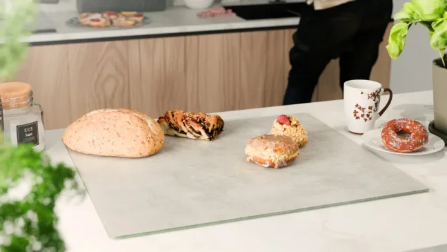 Skleněná krájecí deska BETON II 60 × 52 cm