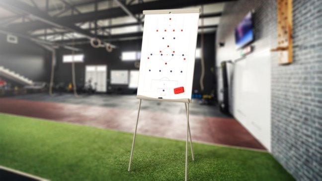 Taktická tabuľa flipchart FUTBAL 100x70 cm – magnetická biela trénerská tabuľa