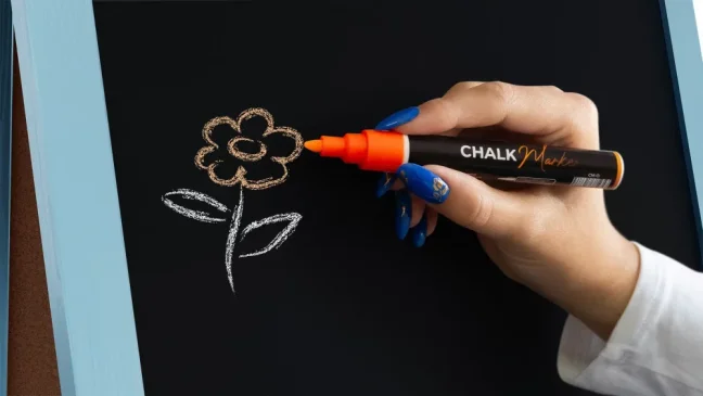 Reklamní áčko modré barvy s křídovou tabulí 118x61 cm