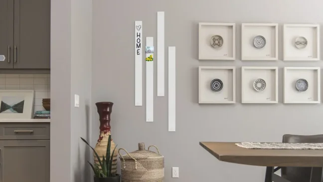 Magnetická tabuľa SLIMboard bezrámová zmazateľná za sucha 60x5 cm