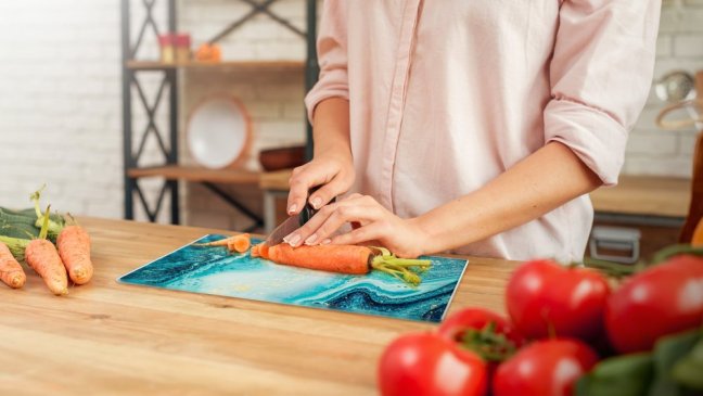 Sklenená doska na krájanie MODRÁ A ZLATÁ 30 × 20 cm