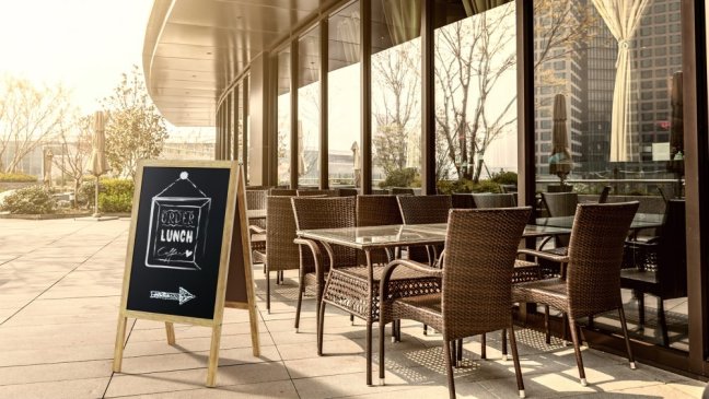 Allboards reklamné áčko s kriedovou tabuľou 118x61 cm - prírodný rám