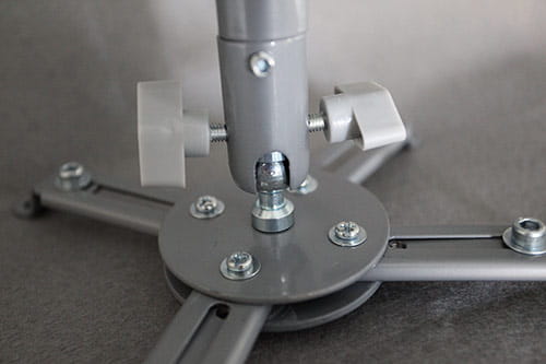 Univerzální držák projektoru MODEL B1