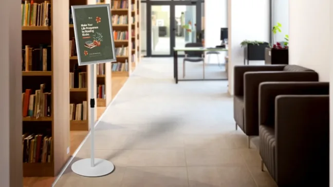 Informačný reklamný stojan A3 OWZ so strieborným hliníkovým rámom