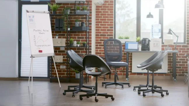 Flipchart TM IDEA® magnetický suchostěrný 100×70 cm na trojnožce BASIC