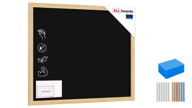 Černá křídová tabule 100×80 cm – přírodní dřevěný rám