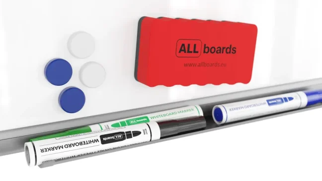 Bílá suchostíratelná tabule 170×100 cm s hliníkovým rámem, magnetickou fólií (trojlinka)