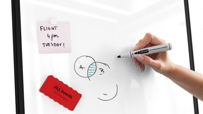 Mobilní magnetický flipchart se stíratelným povrchem na kolečkách 100 × 70 cm černý