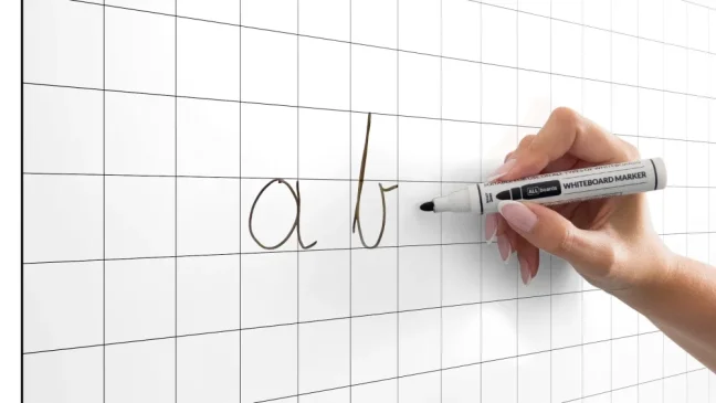 Magnetická fólie se čtverečkovým potiskem – stíratelná, 145×95 cm,