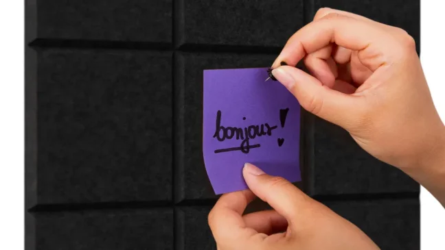 Filcový panel na stenu 30×30 cm čierny